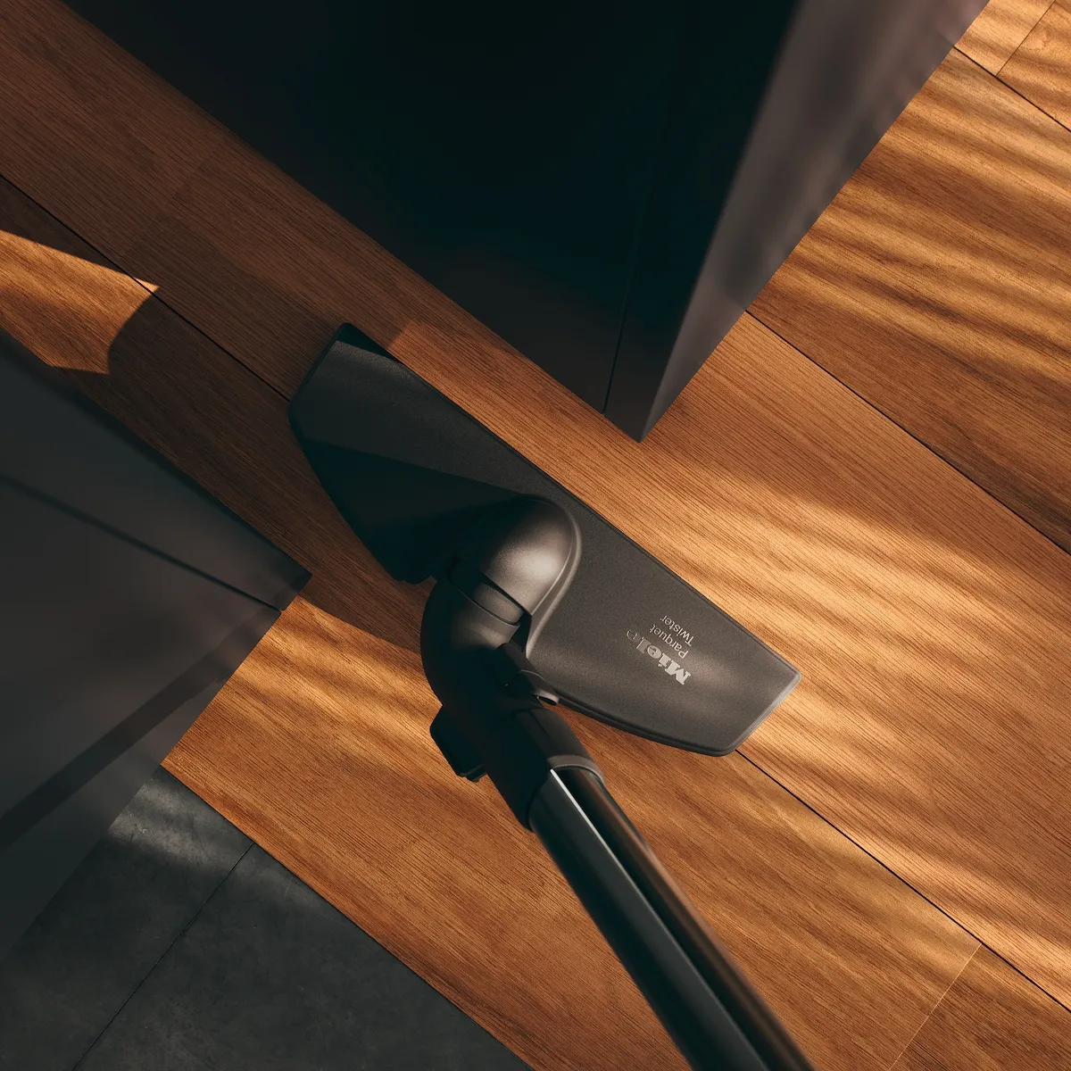 obrázek produktu::Blizzard CX1 Parquet Miele Bezsáčkový podlahový vysavač Tech. modrá