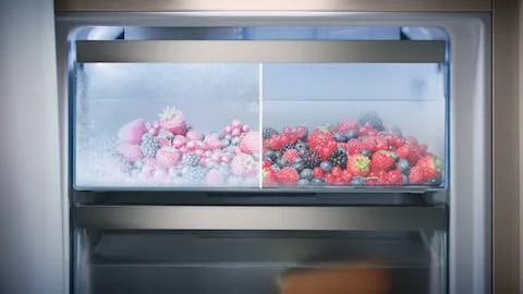obrázek produktu::KFN 7795 C Miele Vestavná chladnička s mrazničkou