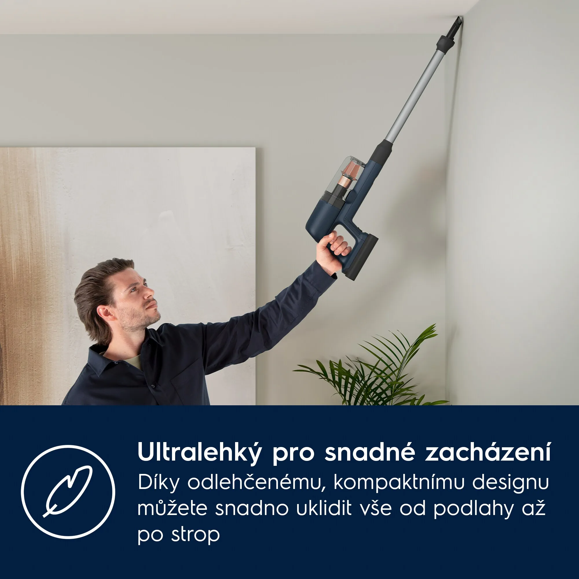 obrázek produktu::Tyčový vysavač Electrolux 700