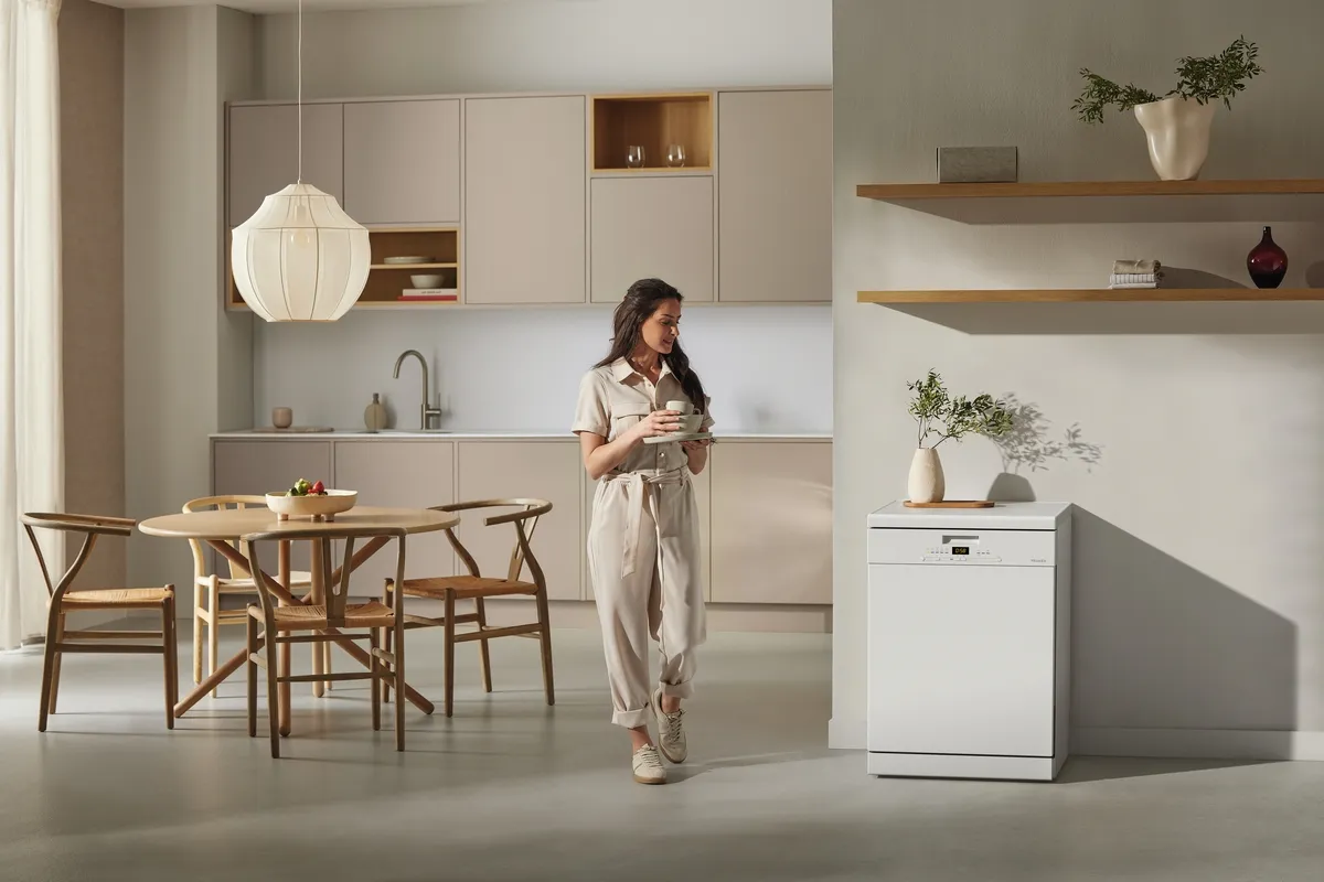 obrázek produktu::G 5110 SC Active Miele Volně stojící myčka nádobí Briliantová bílá