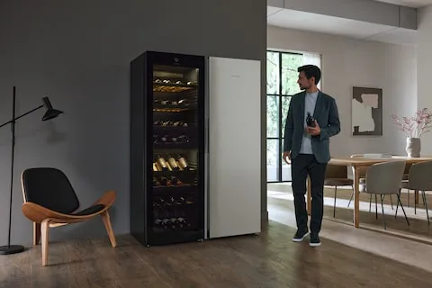 obrázek produktu::KWTS 4785 F 125 Gala Ed Miele Volně stojící vinotéka Obsidian černý (sklo)