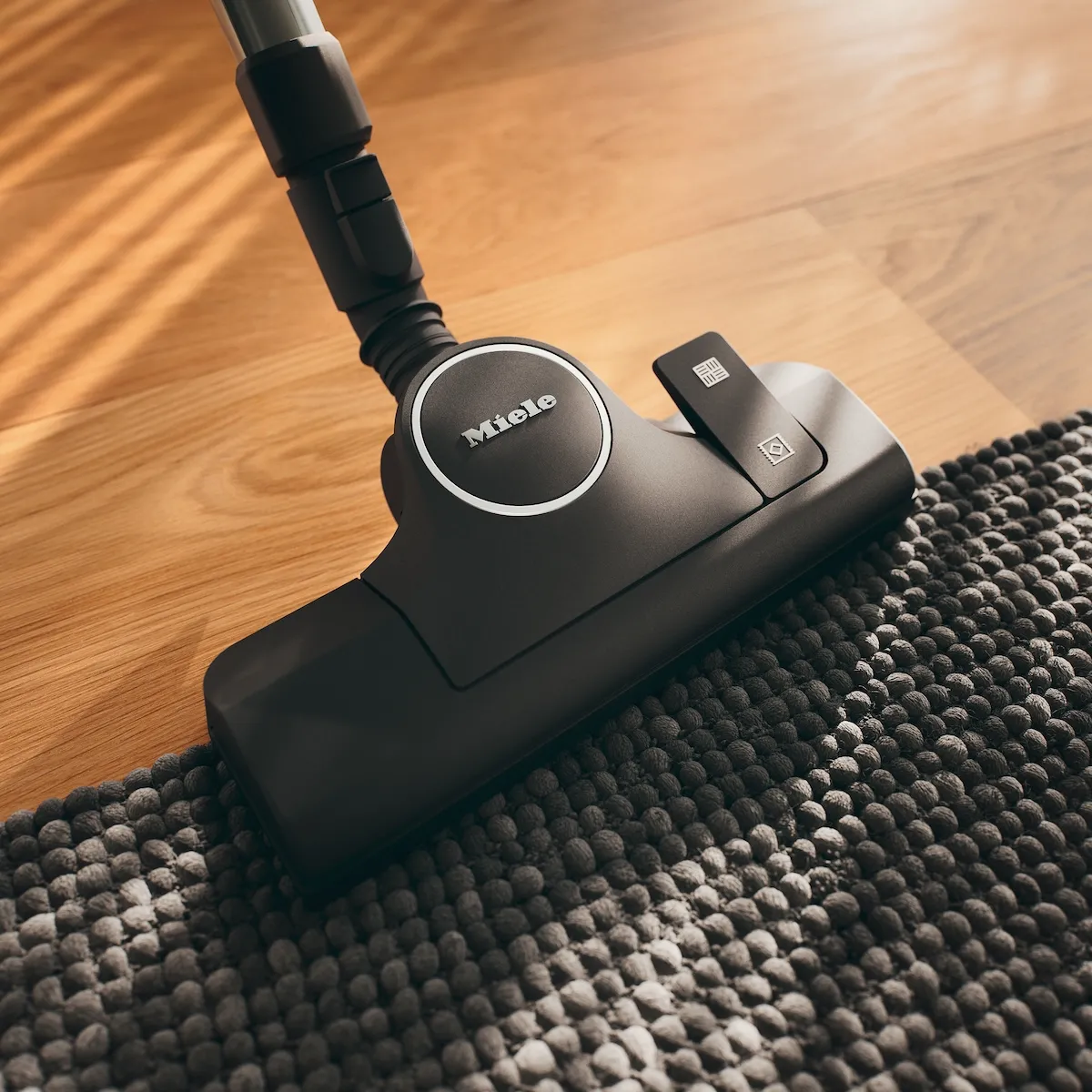 obrázek produktu::Boost CX1 125 Edition Miele Bezsáčkový podlahový vysavač Lotosově bílá