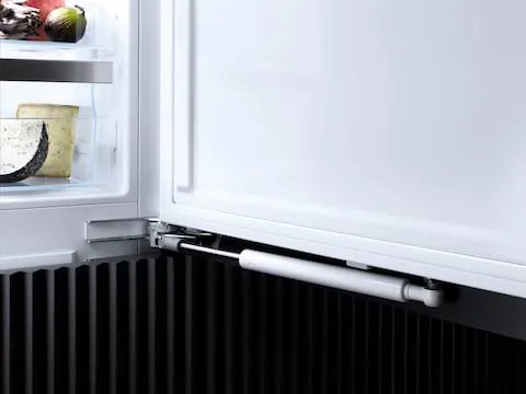 obrázek produktu::KFN 7785 C Miele Vestavná chladnička s mrazničkou