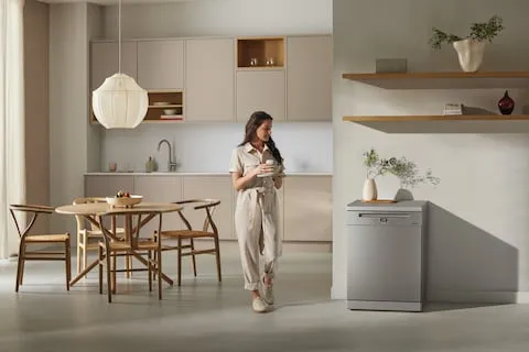 obrázek produktu::G 5410 SC Front Active Plus Miele Volně stojící myčka nádobí, čelní stěna CleanSteel