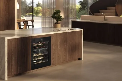 obrázek produktu::KWTUS 7096 E Miele Podstavná vinotéka Obsidian černý (sklo)