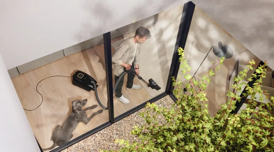 obrázek produktu::Podlahový vysavač Guard L1 Cat & Dog Obsidian černá