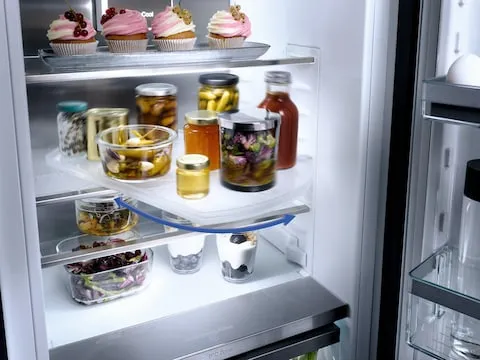 obrázek produktu::KFN 7785 C Miele Vestavná chladnička s mrazničkou