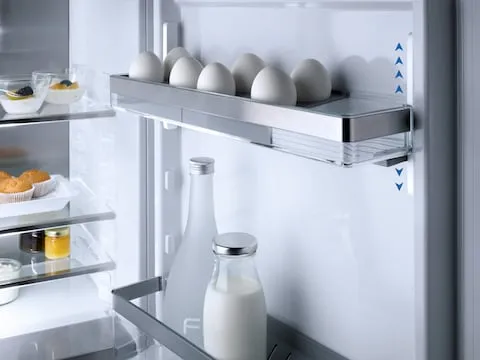 obrázek produktu::KFN 7795 C Miele Vestavná chladnička s mrazničkou
